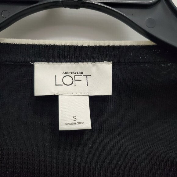 Ann Taylor LOFT Women's Black Knit White Trim Button Up Academia Cardigan Sz S - Picture 4 of 5